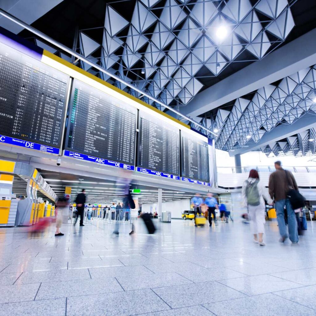 Busy airport 